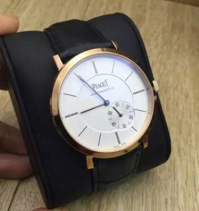 Piaget Self-wind Men's Replica Watch / Rose Gold Case / Black leather